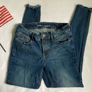 Old Navy Mid-Rise Built-In Sculpt Jeans